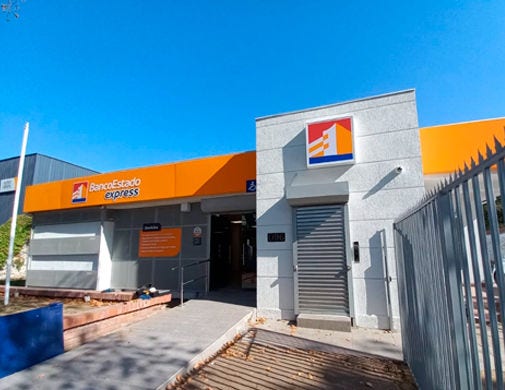 Centro de Tarjetas BancoEstado Express, Colina