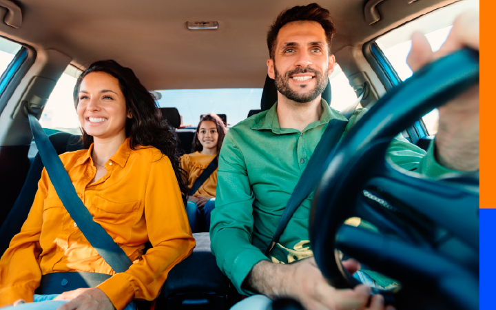 Familia en auto