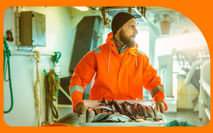 Pescador en su lancha