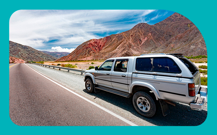 Camioneta en la carretera