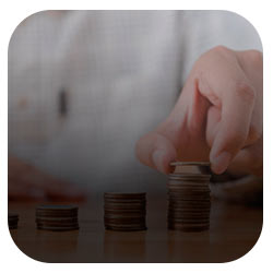 Manos con monedas Manos con monedas